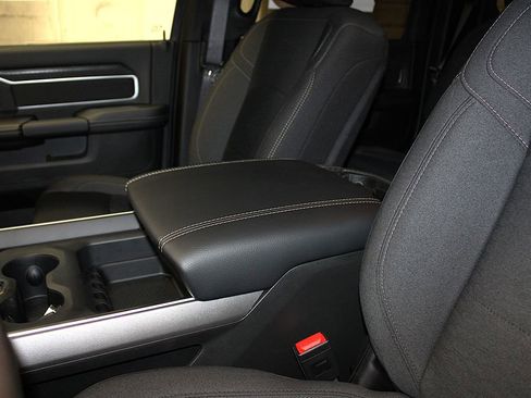New 2026 RAM 2500 Big Horn AWD/4WD image 21