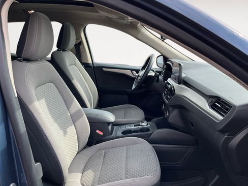 Used 2020 Ford Escape SE image 15