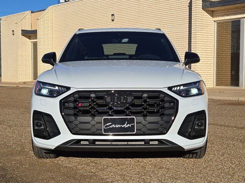 Used 2024 Audi SQ5 Prestige image 10