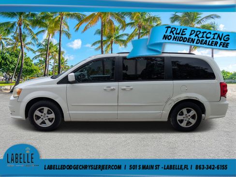 Used 2012 Dodge Grand Caravan SXT FWD image 3