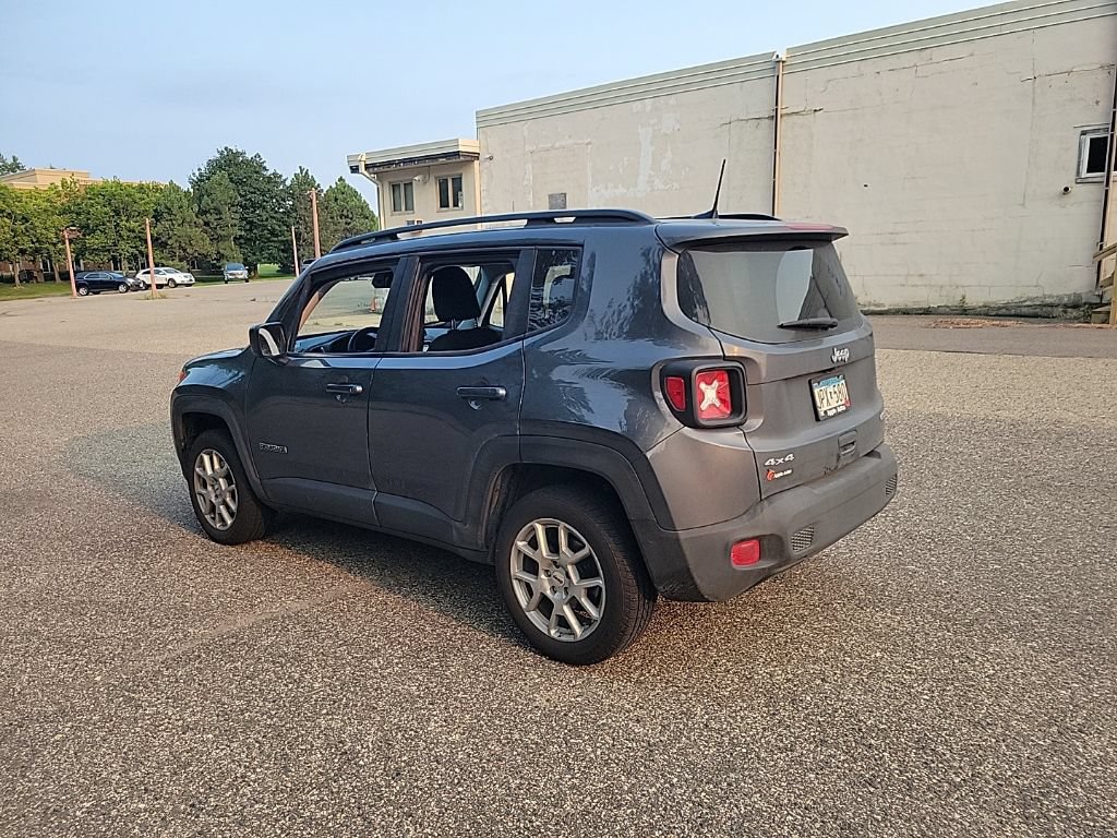 Used 2022 Jeep Renegade Latitude w/ Convenience Group AWD/4WD image 16