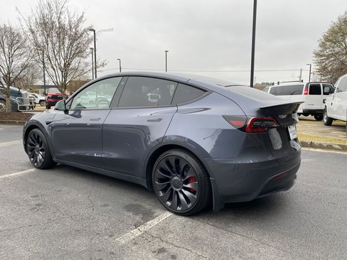 Used 2023 Tesla Model Y Performance image 7