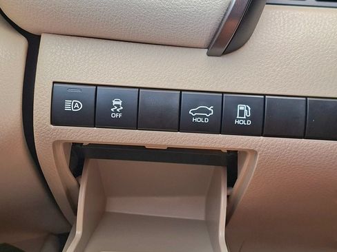 Used 2023 Toyota Camry LE w/ Convenience Package FWD image 26
