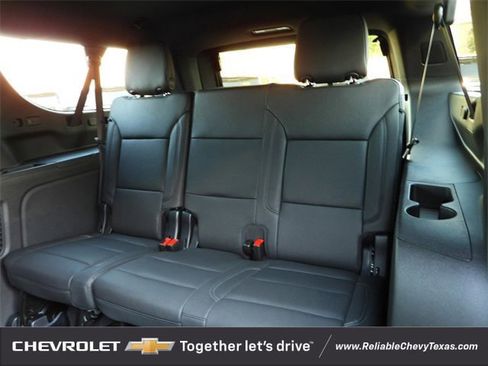 New 2026 Chevrolet Suburban LT w/ Comfort Package image 26