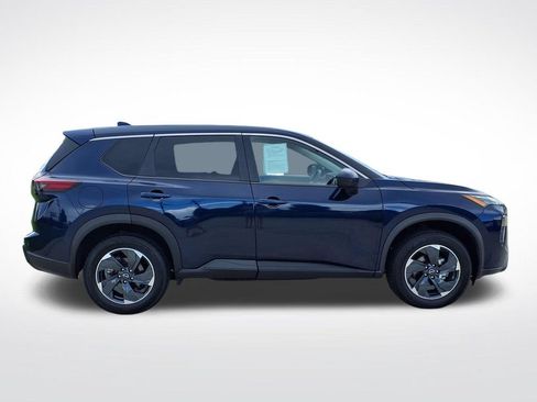 Used 2025 Nissan Rogue SV FWD image 10