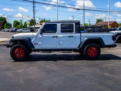 Used 2023 Jeep Gladiator Sport AWD/4WD image 4
