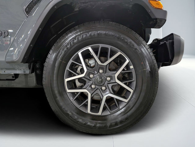 Certified 2026 Jeep Wrangler Unlimited Sahara AWD/4WD image 10