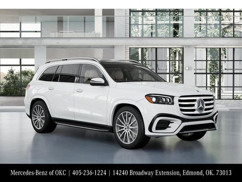 New 2026 Mercedes-Benz GLS 580 4MATIC image 11