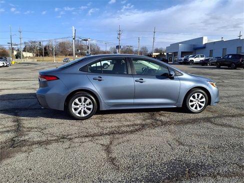 Used 2025 Toyota Corolla LE image 15