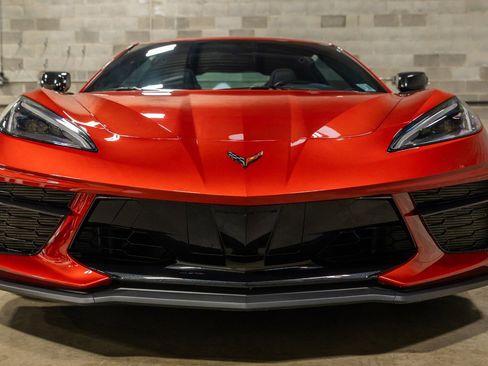 Used 2023 Chevrolet Corvette Stingray Coupe w/ Z51 Performance Package image 22