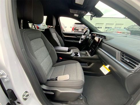 Used 2025 GMC Terrain Elevation image 27