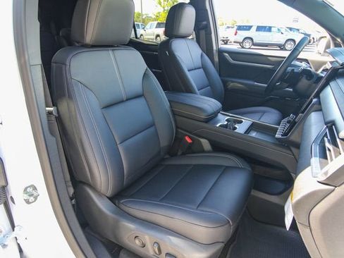 Used 2026 GMC Acadia Elevation w/ Black Edition FWD image 23