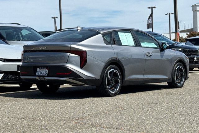 Used 2025 Kia K4 EX FWD image 5