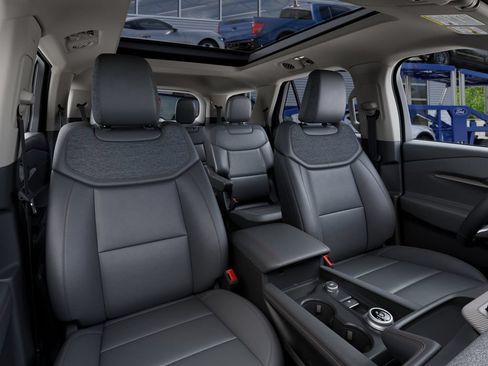 New 2027 Ford Explorer Active AWD/4WD image 10