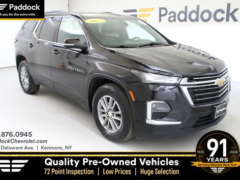 Used 2023 Chevrolet Traverse LT w/ LPO, Floor Liner Package image 1