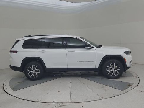 New 2025 Jeep Grand Cherokee L Limited w/ Trailer Tow Package image 17