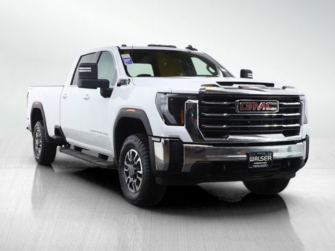 Used 2024 GMC Sierra 3500 SLE w/ SLE Convenience Package image 7