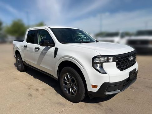 New 2026 Ford Maverick XLT w/ Equipment Group 301A AWD/4WD image 3