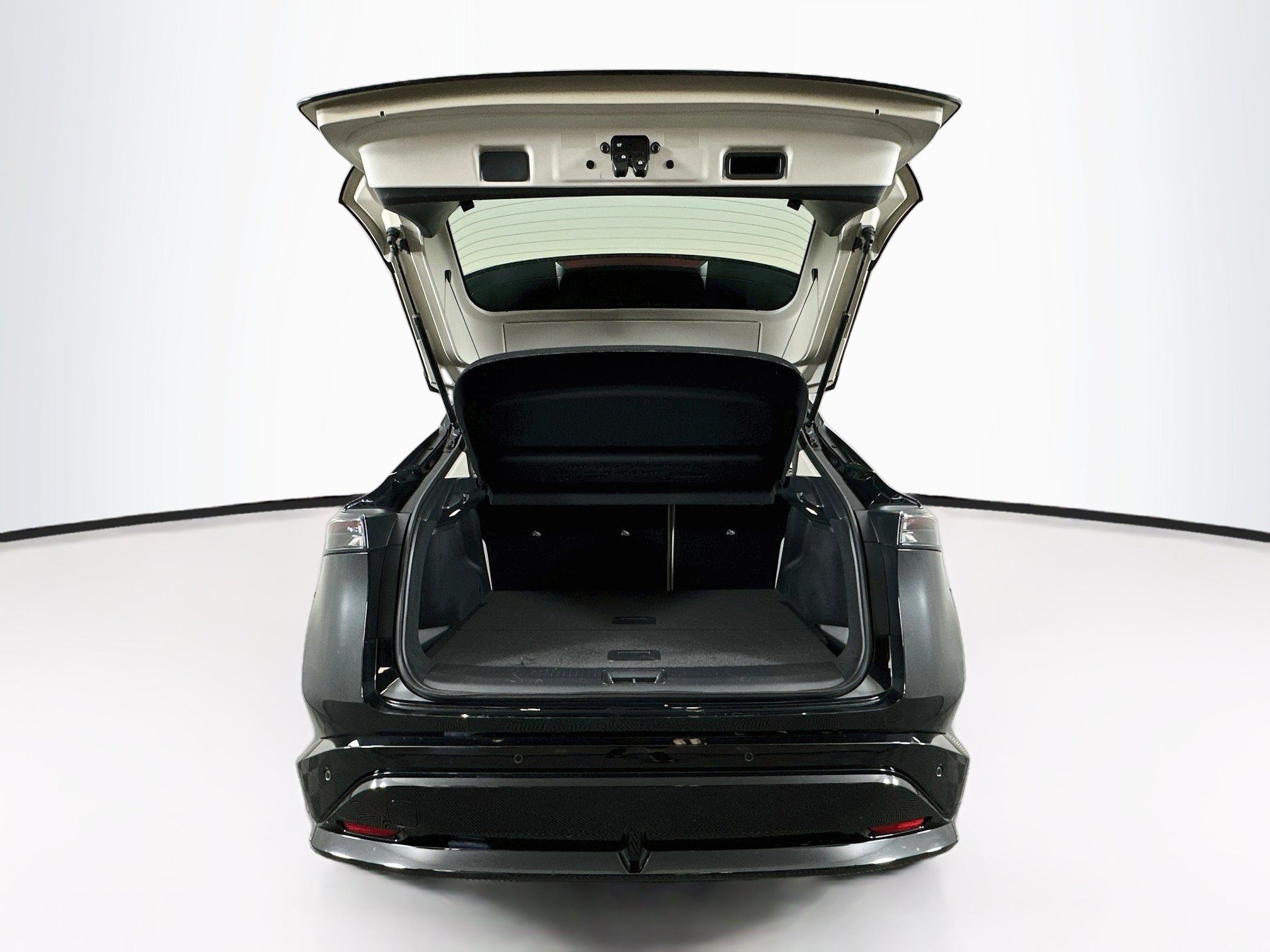 Used 2023 Nissan Ariya AWD image 30