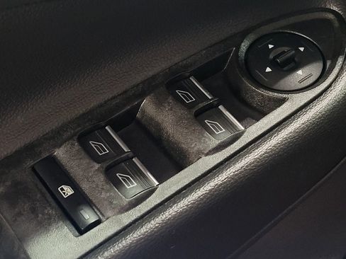 Used 2017 Ford Escape Titanium AWD/4WD image 27