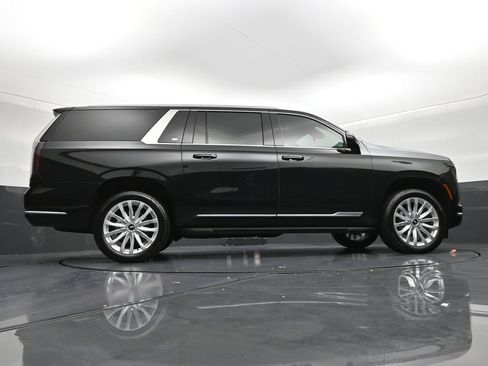 Used 2026 Cadillac Escalade ESV 2WD image 25