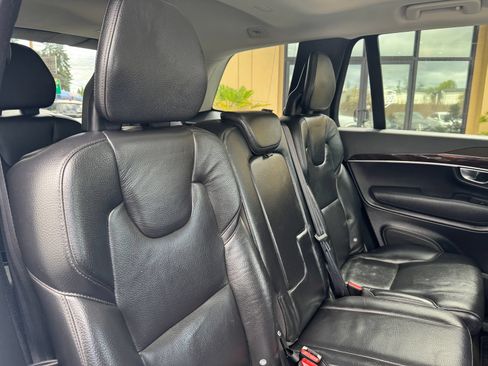 Used 2019 Volvo XC90 T6 Momentum w/ Advanced Package AWD/4WD image 22