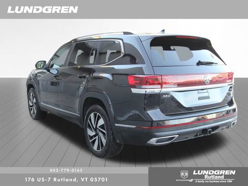 Certified 2025 Volkswagen Atlas SEL image 44