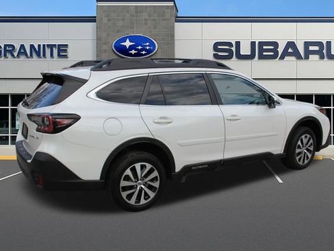 Used 2022 Subaru Outback Premium AWD/4WD image 11