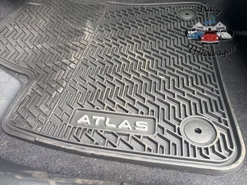 New 2026 Volkswagen Atlas Cross Sport SE image 18