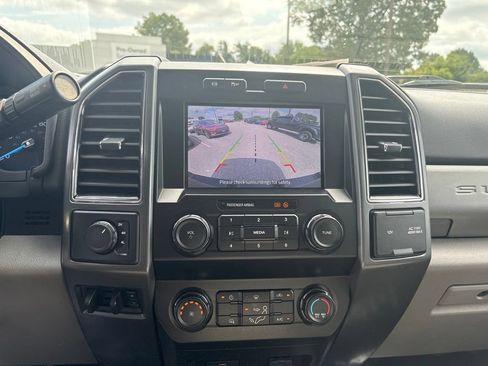Used 2022 Ford F250 XLT AWD/4WD image 17