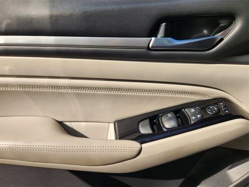 Used 2022 Nissan Altima 2.5 SL image 26