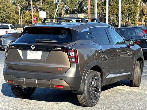 New 2026 Nissan Kicks SR w/ Illumination Package FWD image 25