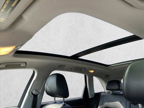 Used 2016 Audi Q5 2.0T Premium Plus w/ Technology Package image 11