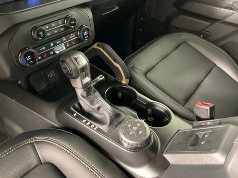 New 2026 Ford Bronco Badlands AWD/4WD image 18