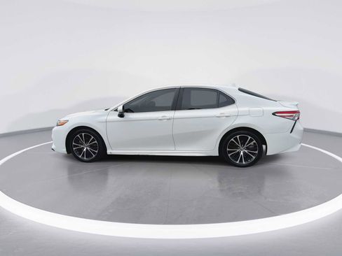 Certified 2020 Toyota Camry SE FWD image 5