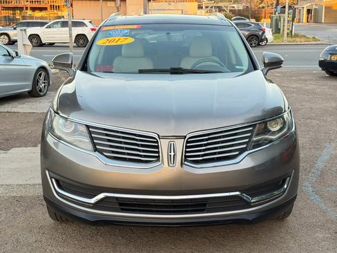 Used 2017 Lincoln MKX Reserve FWD image 3