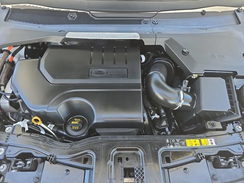 Certified 2025 Land Rover Discovery Sport S AWD/4WD image 33