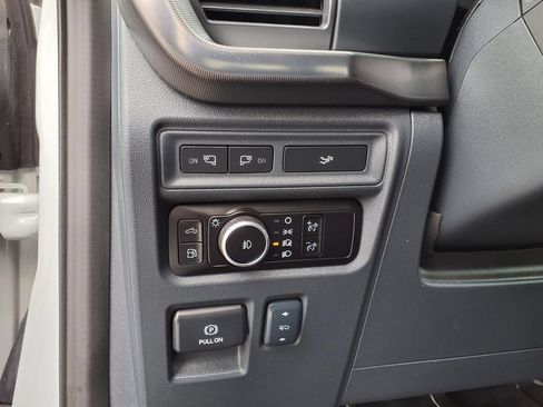 Used 2024 Ford F150 Lariat w/ Equipment Group 502A High AWD/4WD image 27