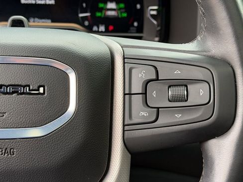Used 2024 GMC Yukon Denali w/ Denali Reserve Package AWD/4WD image 12
