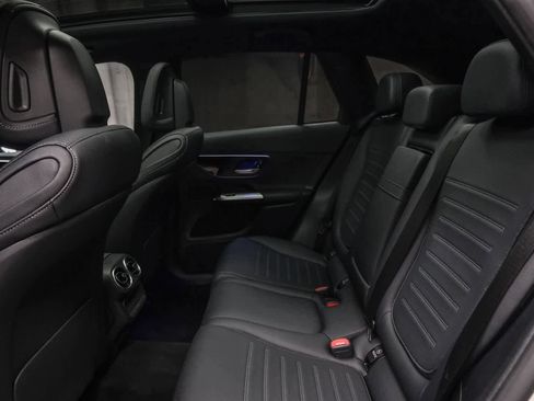 Used 2023 Mercedes-Benz GLC 300 4MATIC w/ AMG Line image 16