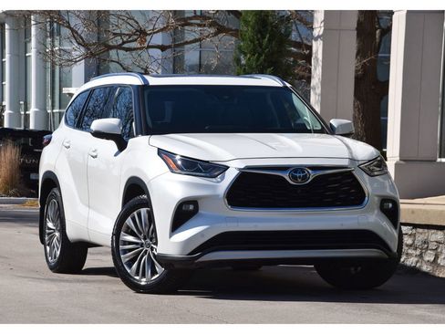 Used 2020 Toyota Highlander Platinum image 1
