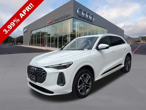 Certified 2025 Audi Q5 Premium w/ Convenience Package AWD/4WD image 1