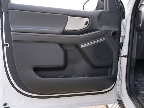 Used 2025 Ford Expedition Active image 14