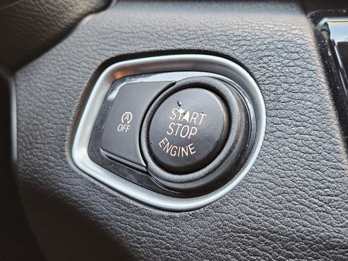 Used 2018 BMW X1 sDrive28i FWD image 19