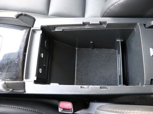 Used 2024 MAZDA MAZDA3 s image 37