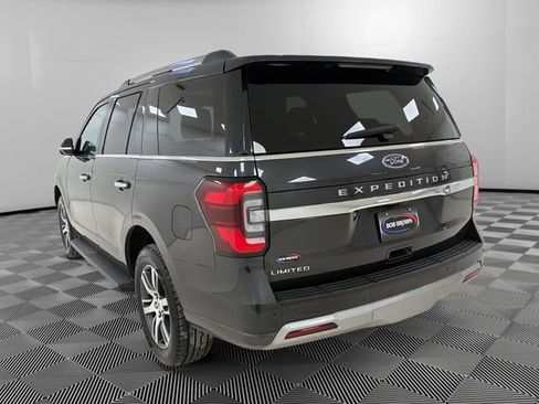 Used 2024 Ford Expedition Limited image 5