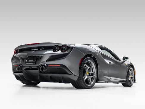 Certified 2022 Ferrari F8 Tributo RWD image 17