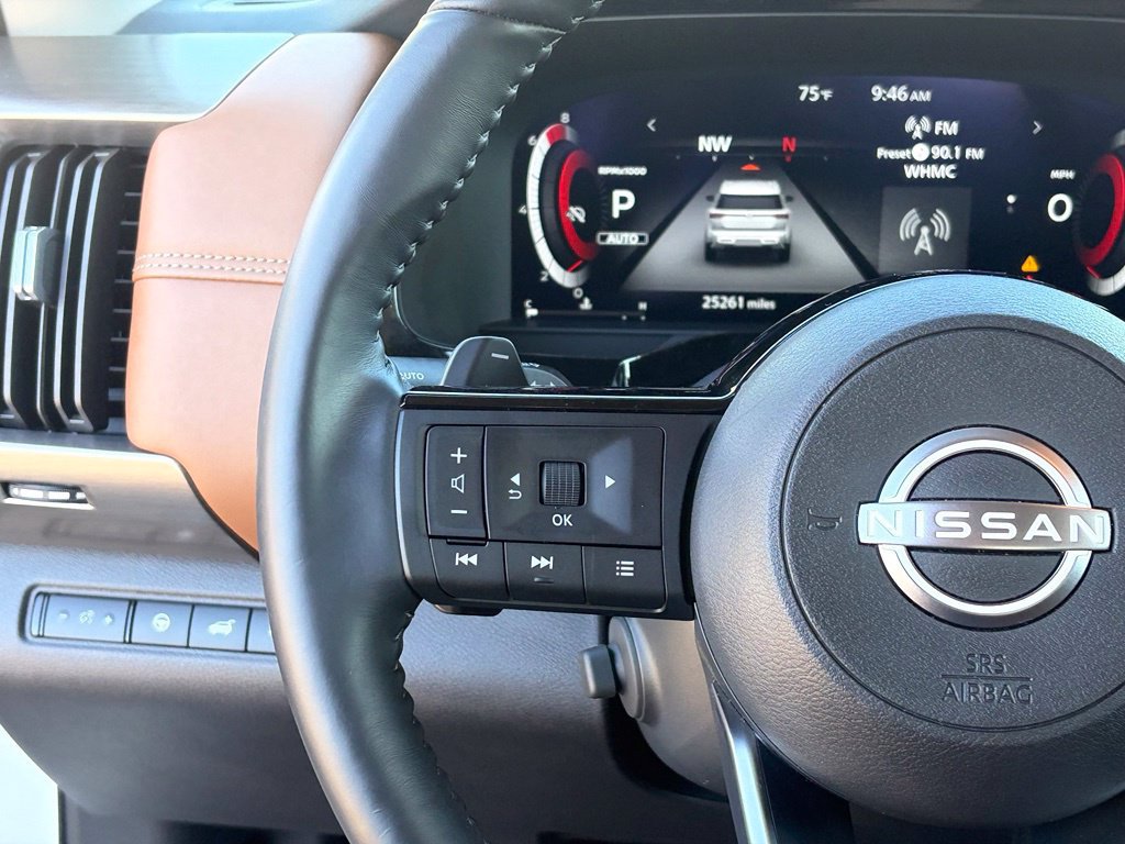 Used 2024 Nissan Pathfinder Platinum AWD/4WD image 17