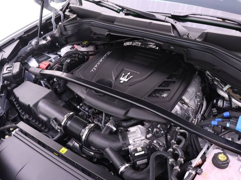 New 2024 Maserati Grecale GT image 16