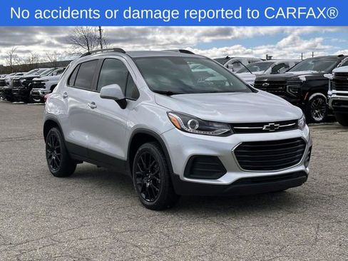 Certified 2022 Chevrolet Trax LT w/ Driver Confidence Package image 8